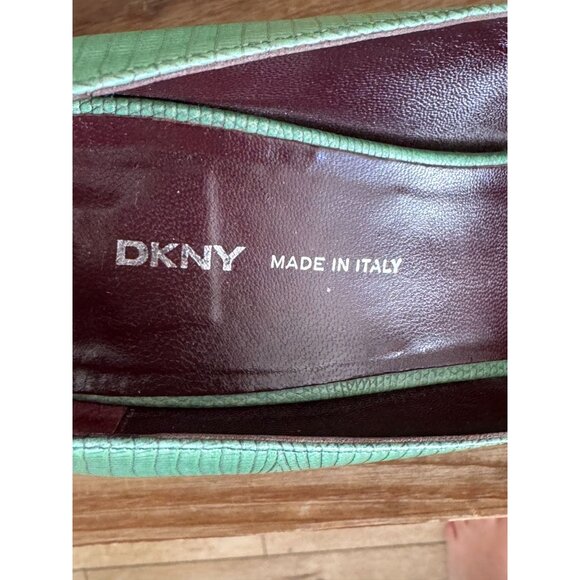 Vintage DKNY Artemisia Made in Italy Green Leather Bow Platform Pumps Size 8.5 - Picture 13 of 15